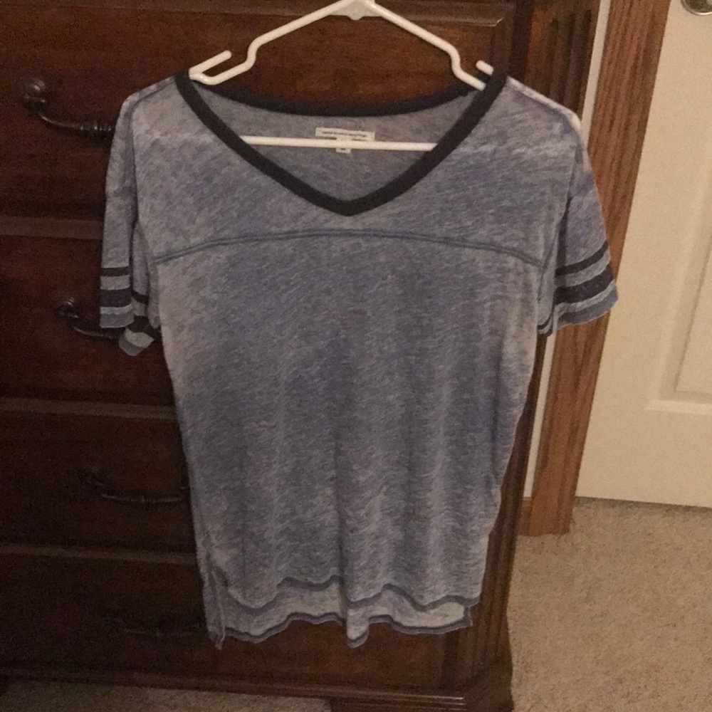 American Eagle short sleeve shirt